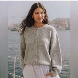 NWT M/L Gray Daily Drills Sweater